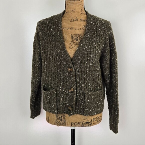 JUSTFAB Chunky Knit Cropped 3-Button Cardigan Sweater Sz M - Picture 1 of 8